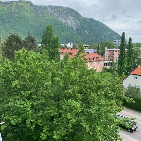 501, Schlafzimmer, Wohnzimmer, Kueche Und Bad Mit Bergblick * Bad Reichenhall